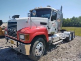 2007 MACK CHN613 TRUCK TRACTOR, 999,405 miles  DAY CAB, DIESEL, 9- 10 SPEED