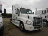 2013 FREIGHTLINER COLUMBIA TRUCK TRACTOR, 777,000+ mi,  66