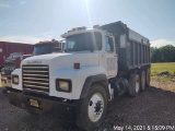 1993 MACK RD690S DUMP TRUCK, 377,709 miles(not verified as actual)  TRI-AXL