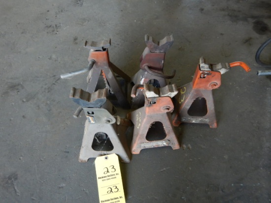 LOT WITH (5) JACK STANDS