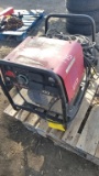 LINCOLN BULLDOG 5500 PORTABLE WELDER, 91+ hrs,  GAS, RUNS & OPERATES