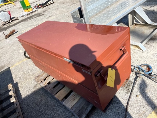 (1) Delta Job box 24"X28"X60", LOAD OUT FEE $5