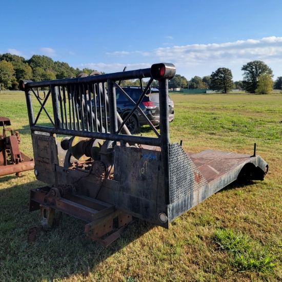 METAL FLAT BED,  6', 24" DOVETAIL, TULSA WINCH, GOOSENECK BALL,