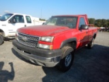 2005 CHEVROLET 2500 SILVERADO TRUCK,  V8 GAS, AUTOMATIC, PS, AC (DOES NOT R