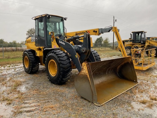 TRENCHER,  HYDRAULIC, FITS SKID STEER