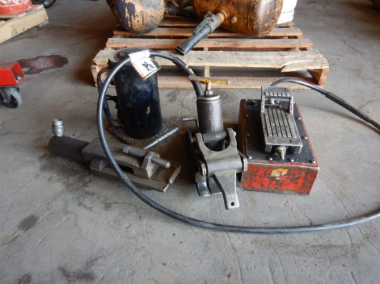 HYDRAULIC BEAD BREAKER