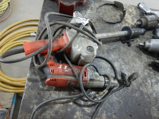 MILWAUKEE HOLE SHOOTER DRILL AND (1) 1/2" DRILL