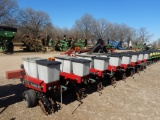 CIH 1200 PLANTER,  8 ROW WIDE, DUAL WHEELS, 38