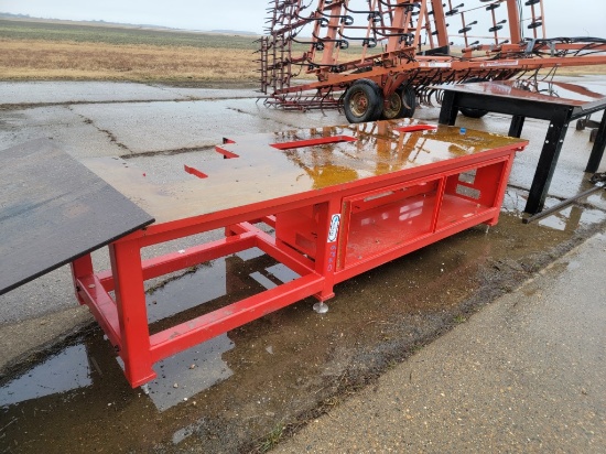 RED SHOP TABLE