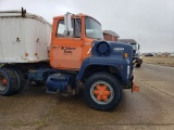 1989 FORD L8000 TRUCK TRACTOR 980940+/-MILES  FORD DIESEL ENGINE, 8 SPEED,