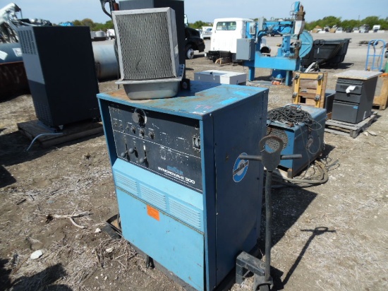 MILLER SYNCROWAVE 300 ELECTRIC SHOP WELDER