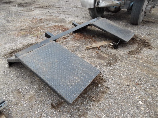 STEEL REAR SEMI TRUCK TIRE FENDERS