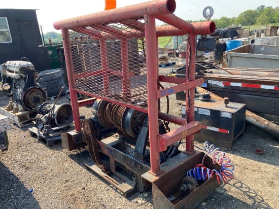 SEMI TRUCK HEADACHE RACK W/TULSA 40K WINCH MODEL M64-SLREO