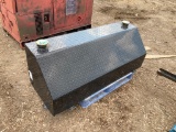 ALUMINIUM DIAMOND PLATE PICKUP TRUCK AUXILLARY FUEL TANK