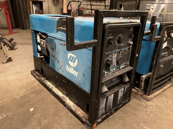 MILLER BOBCAT 225NT PORTABLE WELDER, 1,984+ hrs,  CC/CV-AC/DC-8000 WATT GEN