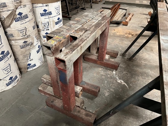 (8) METAL SAWHORSES / STANDS