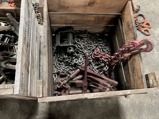 WOOD BOX WITH CHAINS AND BINDERS
