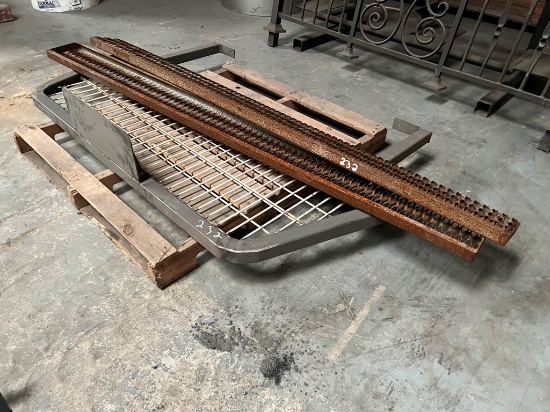 STEPS AND HEADACHE RACK