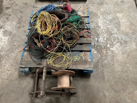 PALLET WITH WIRE AND WIRE SPOOL REEL HOLDER