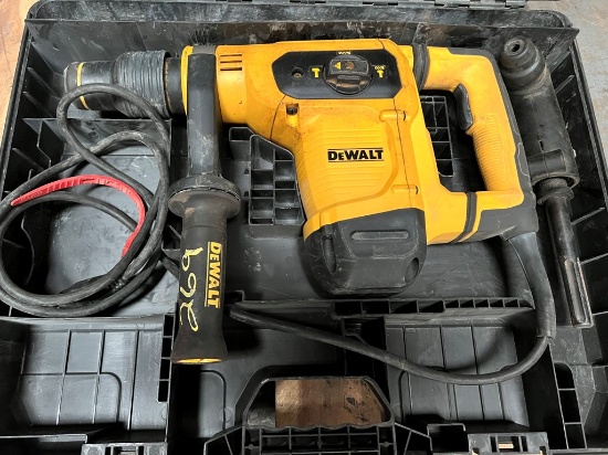DEWALT ROTARY HAMMER