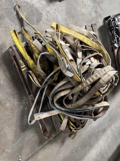 PALLET WITH LIFTING SLINGS AND STRAPS