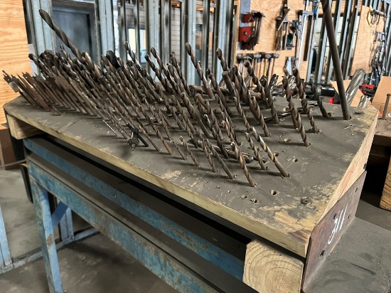LOT OF DRILL BITS