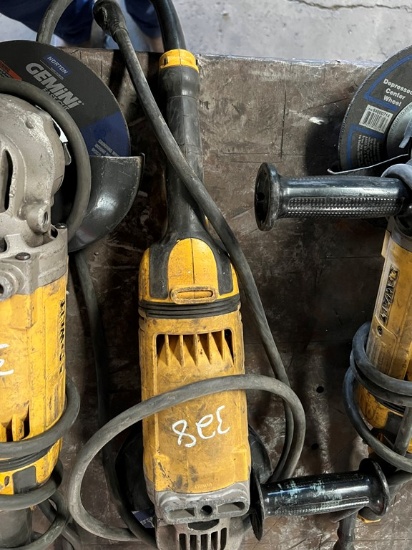 DEWALT GRINDER
