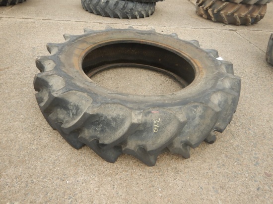 (1) 18.4R/42 REAR TRACTOR TIRE