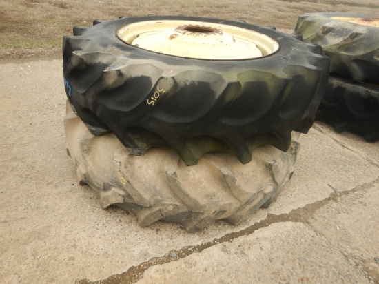 SET OF 2 JOHN DEERE 38 INCH