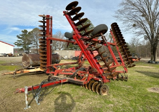 "CASE IH 3900 DISK HARROW  32 FT, 9"" SPACING
