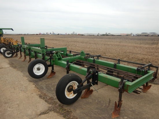 DICKEY-VATOR 12ROW, WIDE HIPPER TUMBLER  REAR CLEANOUTS, SINGLE BASKET S# R