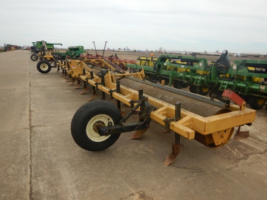 PITONYAK 40FT HIPPER ROLLER  12 ROW 38", HYD FOLD, REAR CLEAN OUTS S# 521