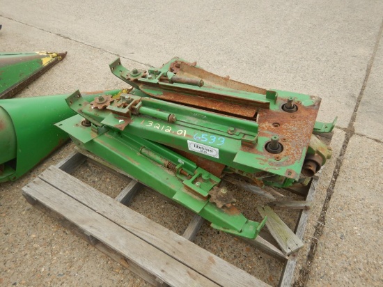 PALLET CORN HEADER ROW UNITS