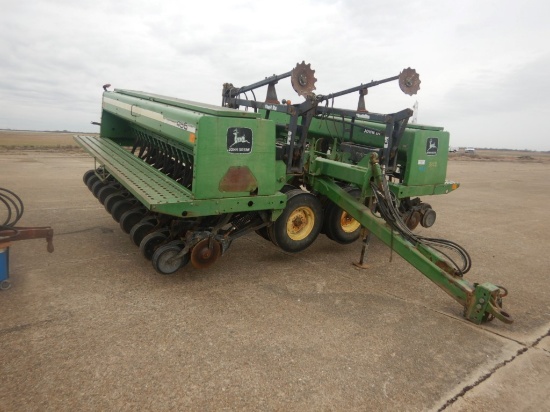 JOHN DEERE 455 25 FOOT DRILL  YETTER MARKERS, 7.5 INCH SPACING, S# 002816