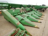 JOHN DEERE 644 CORN HEADER