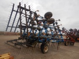 DMI TIGER MATE 2 28 FOOT FIELD CULTIVATOR  C SHANK, 3 BAR SPRING HARROWS,
