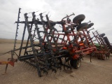 CASE INTERNATIONAL TIGER MATE 2 FIELD CULTIVATOR  28 FOOT, 4 BAR SPRING HAR