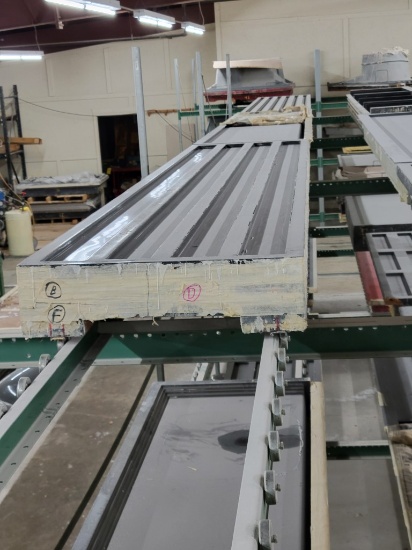 ALL MOLDS ON TOP OF RACKING