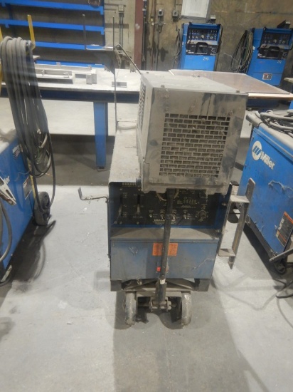 MILLER DIALARC HF ARC WELDER,  WITH MILLER COOLMATE 3 COOLER, WORKS