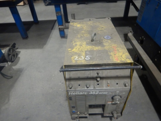 HELIARC 352 WELDER  (DOES NOT WORK)