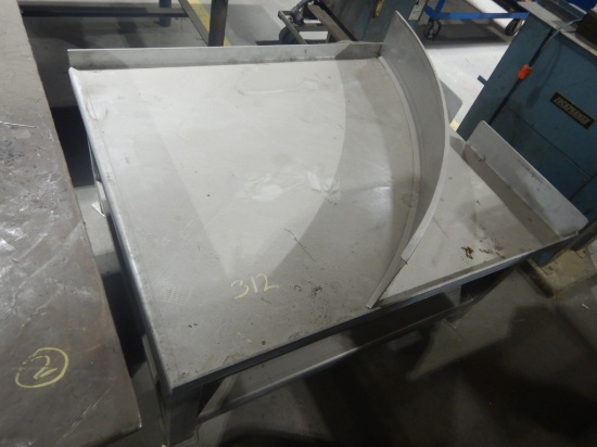 METAL TABLE WITH HYDRAULIC TILT
