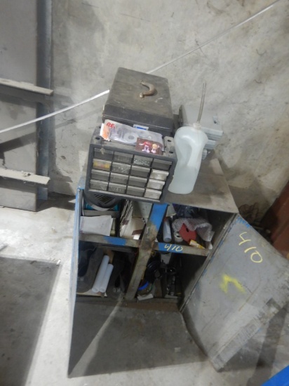 SMALL CABINET  WITH MISCELLANEOUS TOOLS, SCREWS, & MISCELLANEOUS
