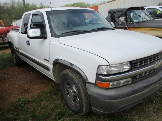 2000 CHEVROLET 1500 TRUCK, 273,606+ mi on meter,  EXTENDED CAB, GAS, AUTOMA