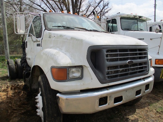 2000 FORD F-750 SUPER DUTY TRUCK TRACTOR, 149,144+ mi on meter,  CAT 3126 D