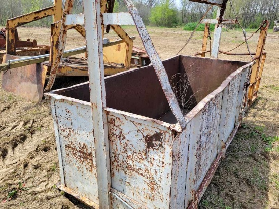 LIFT BRACKET