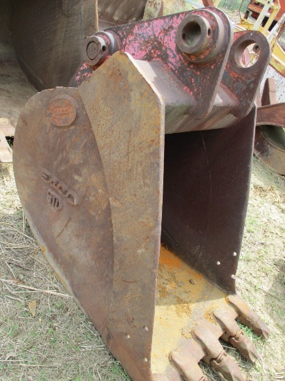 35" EXCAVATOR BUCKET