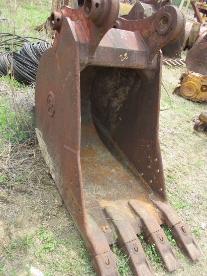 CF 28" BUCKET