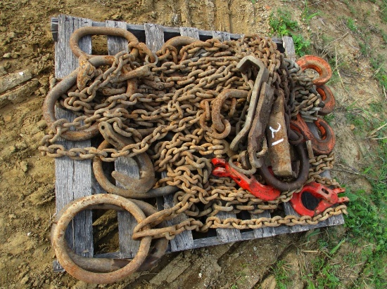 PALLET OF HEAVY DUTY LIFTING CHAINS