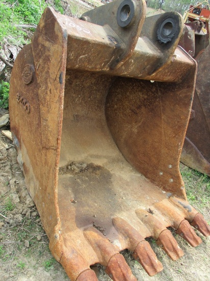 ESCO EXCAVATOR BUCKET,  46", FITS KOMATSU ..MAYBE PC220? S# RH76567
