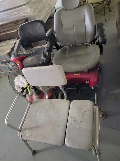 (2) POWER CHAIRS AND SEAT